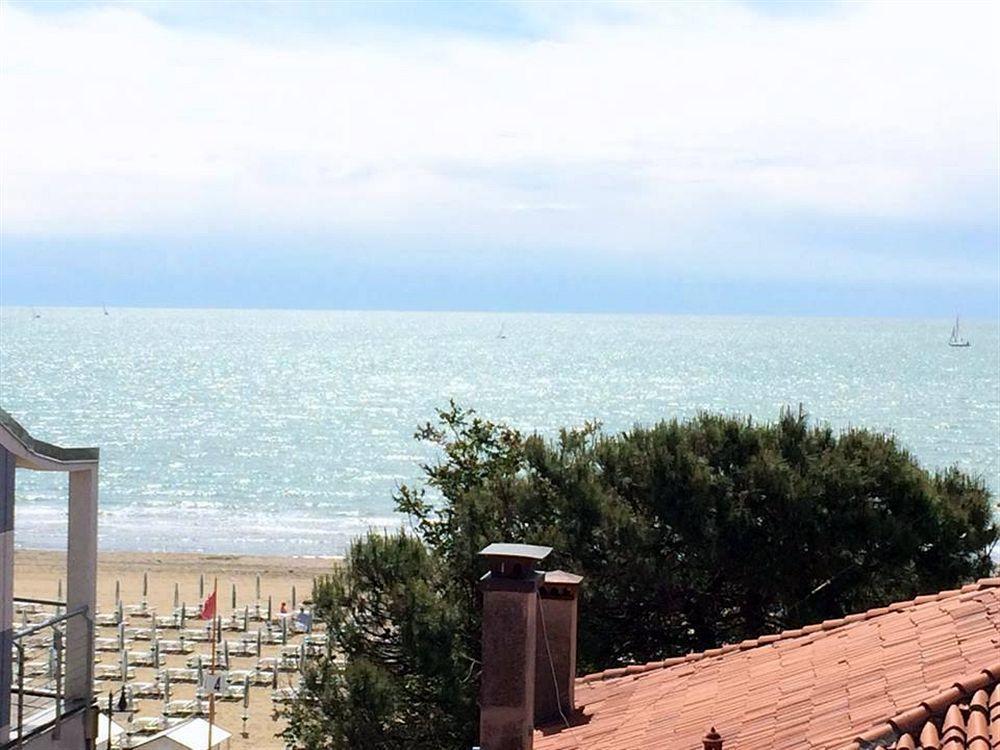 Hotel Rex Caorle Exterior photo